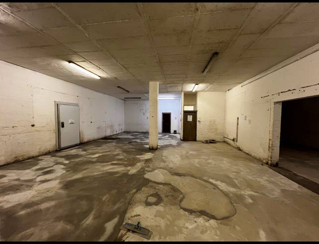 1,600M² WAREHOUSE TO LET IN PAROW EAST